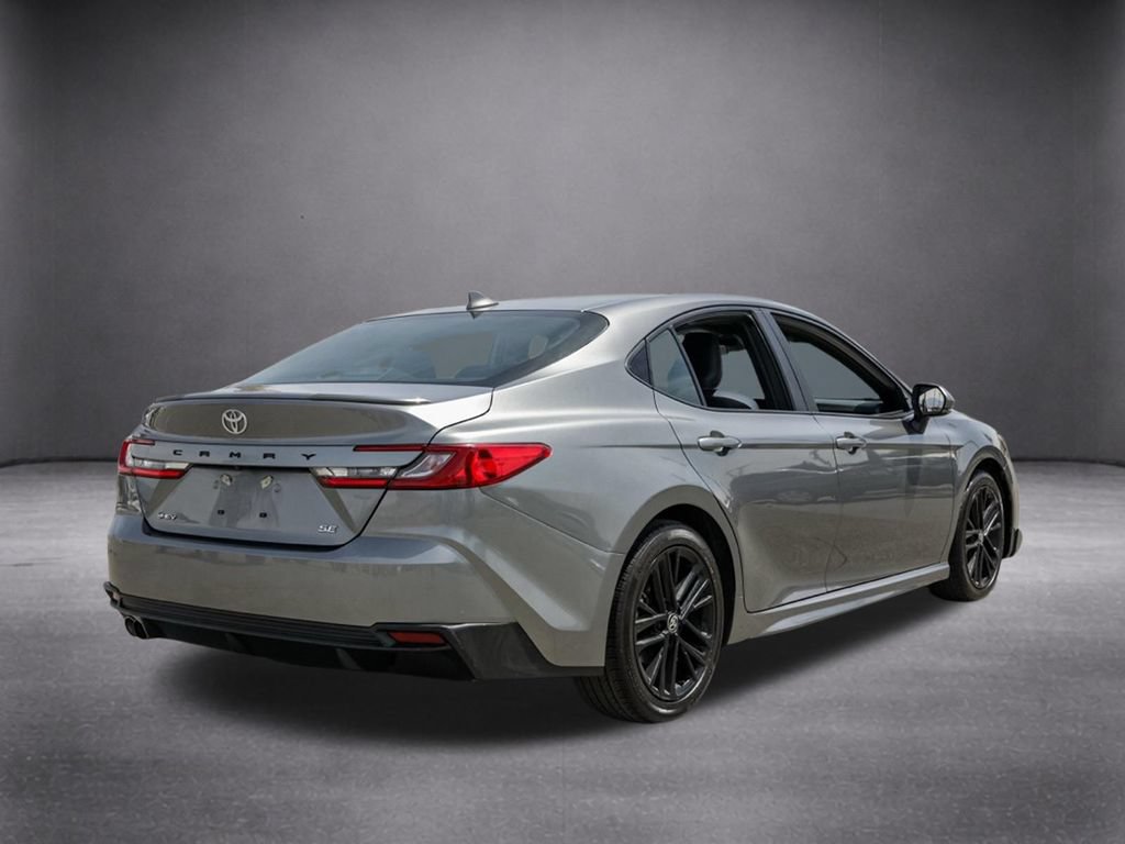 Used 2025 Toyota Camry SE FWD image 4