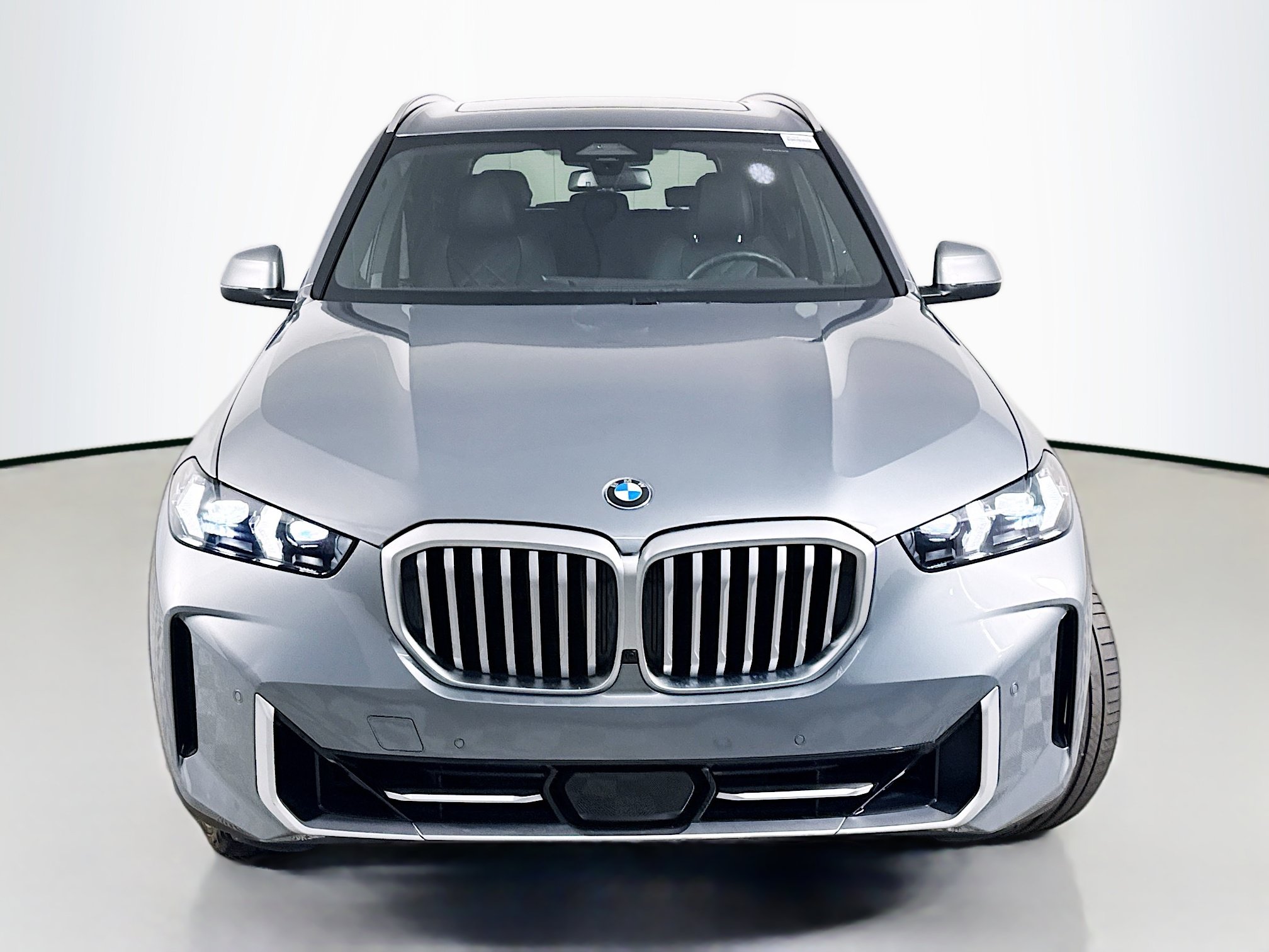 Used 2024 BMW X5 sDrive40i RWD image 2