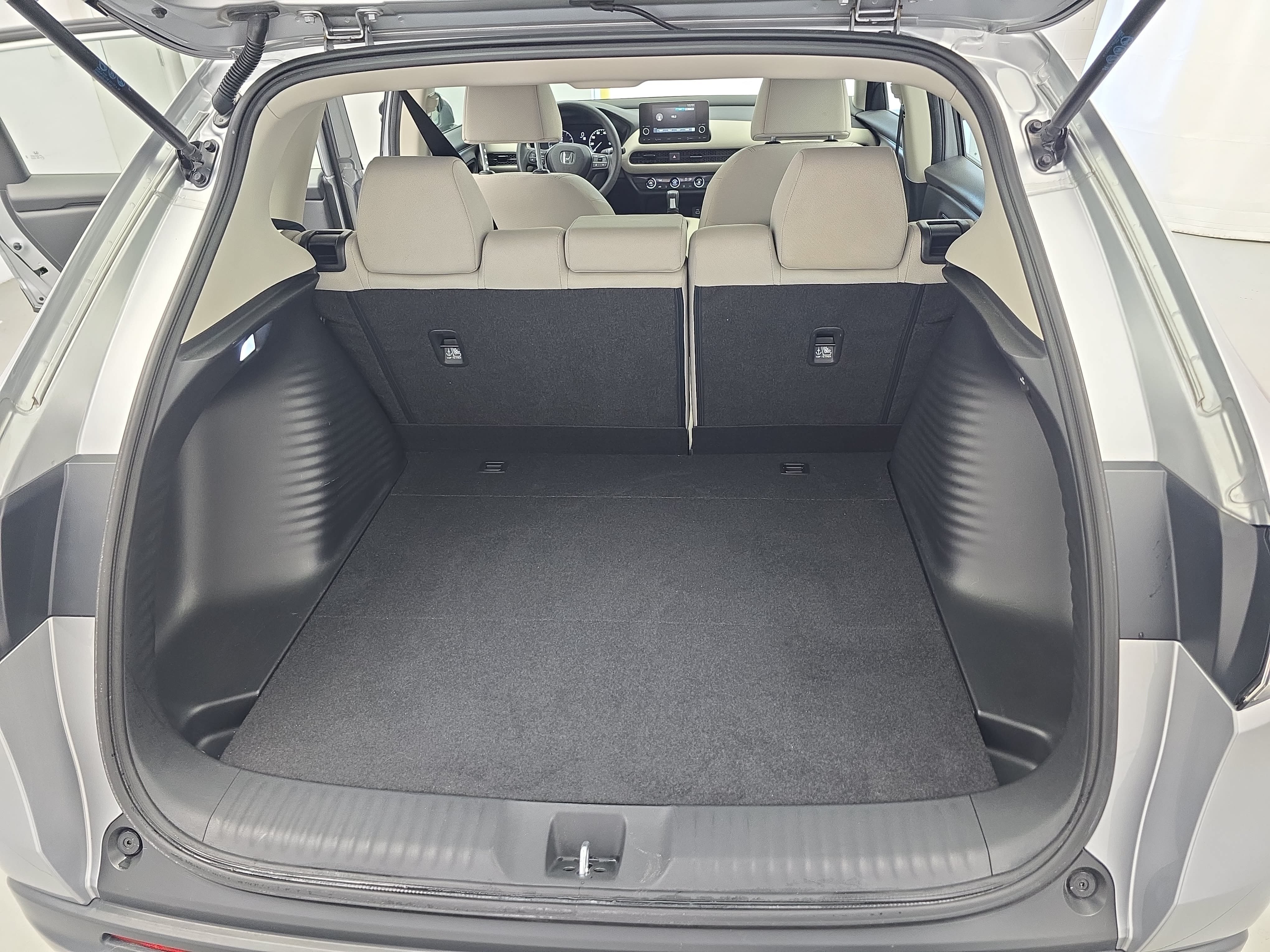 Used 2024 Honda HR-V LX image 12
