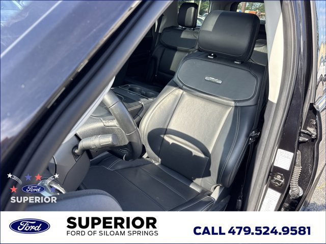 Used 2025 Ford Expedition Platinum AWD/4WD image 9