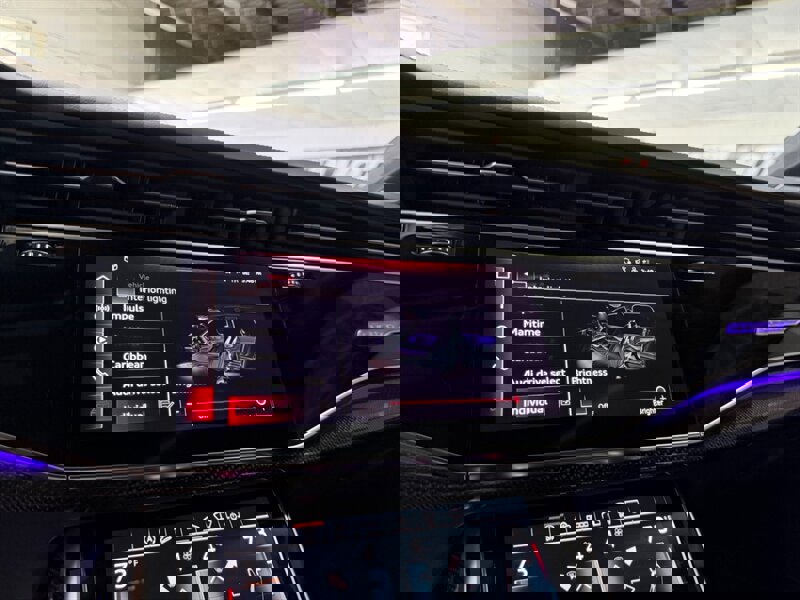 Used 2021 Audi SQ7 Prestige w/ Prestige Package image 36