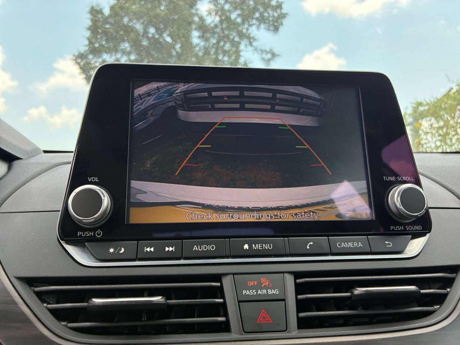 Used 2025 Nissan Altima 2.5 SV FWD image 22