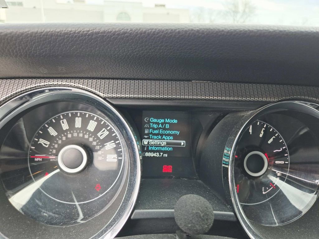 Used 2014 Ford Mustang GT Premium image 10