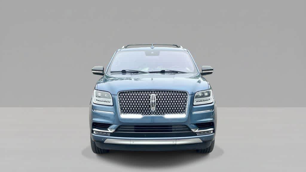 Used 2019 Lincoln Navigator Reserve AWD/4WD image 3