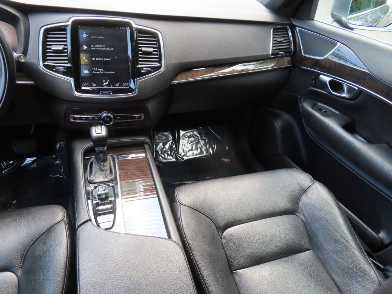 Used 2018 Volvo XC90 T6 Momentum w/ Convenience Package AWD/4WD image 16