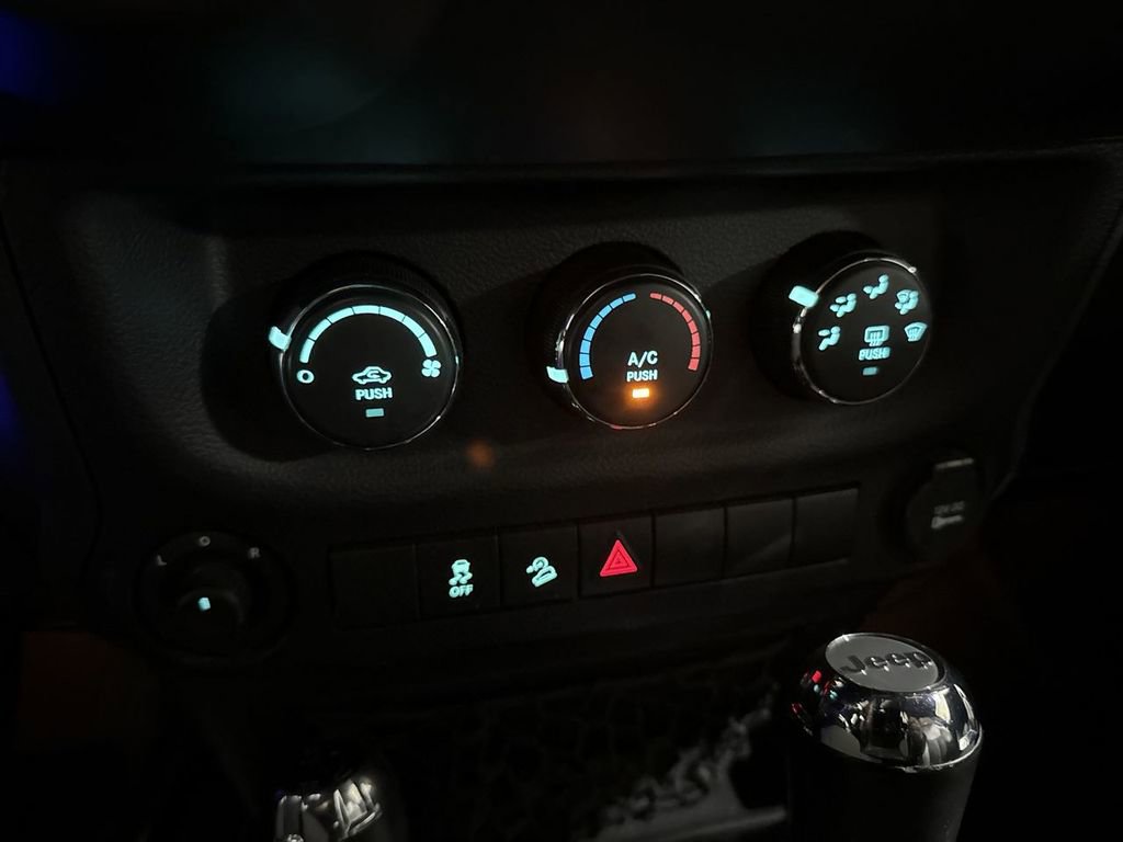 Used 2014 Jeep Wrangler Unlimited Sport w/ Quick Order Package 24S image 16