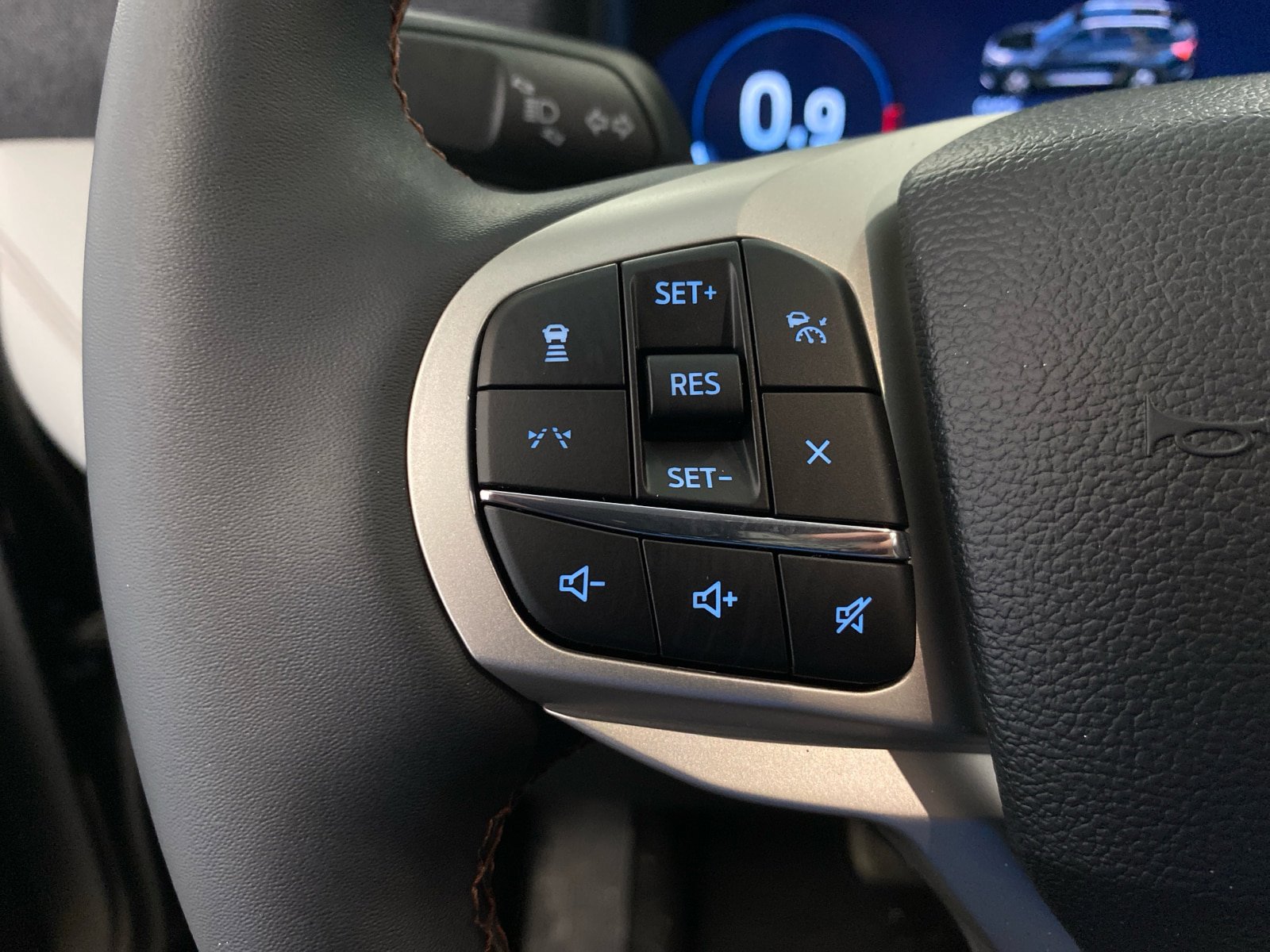 New 2026 Ford Explorer Active w/ Active Comfort Package AWD/4WD image 28