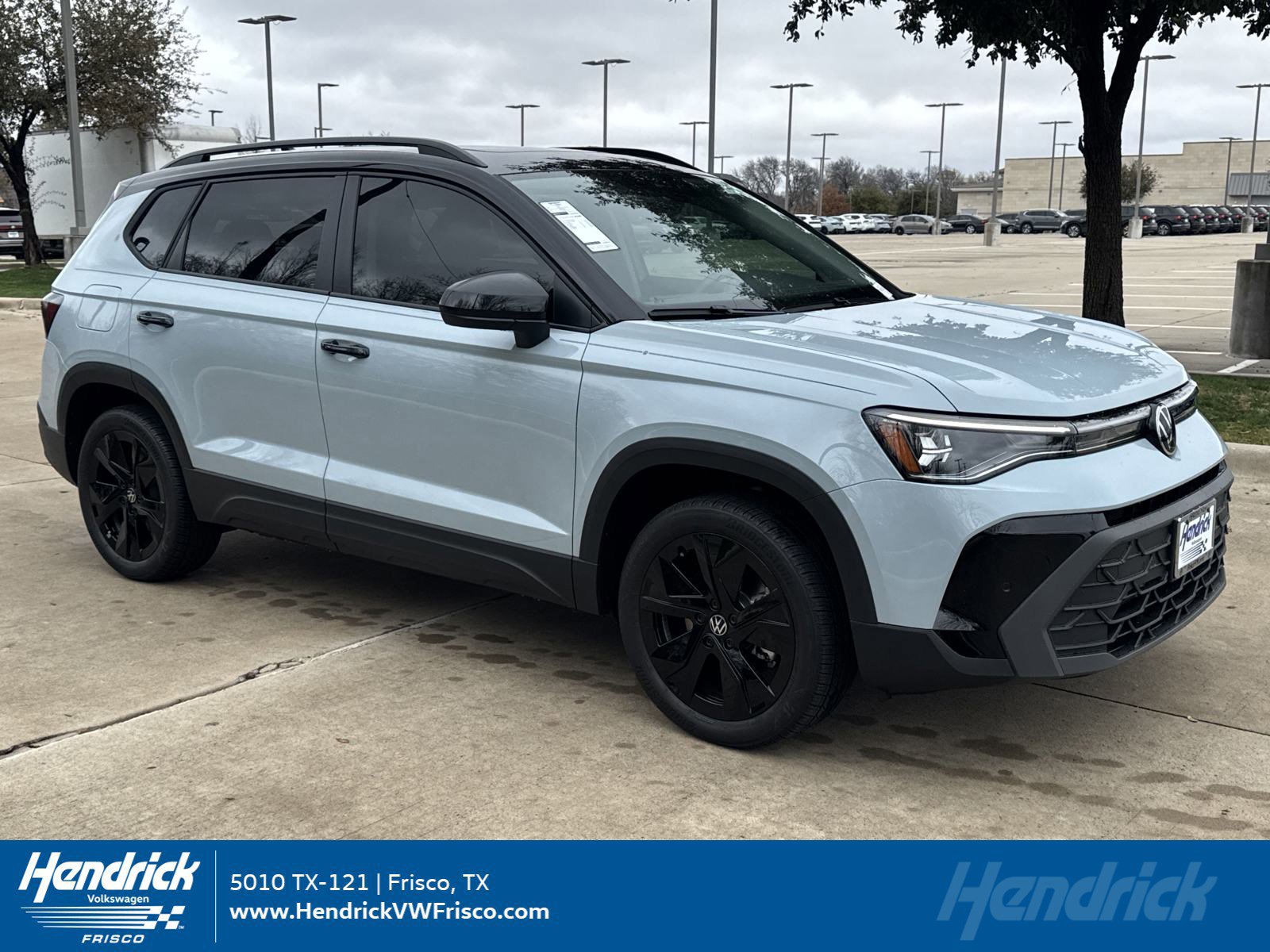 Used 2025 Volkswagen Taos SE image 34