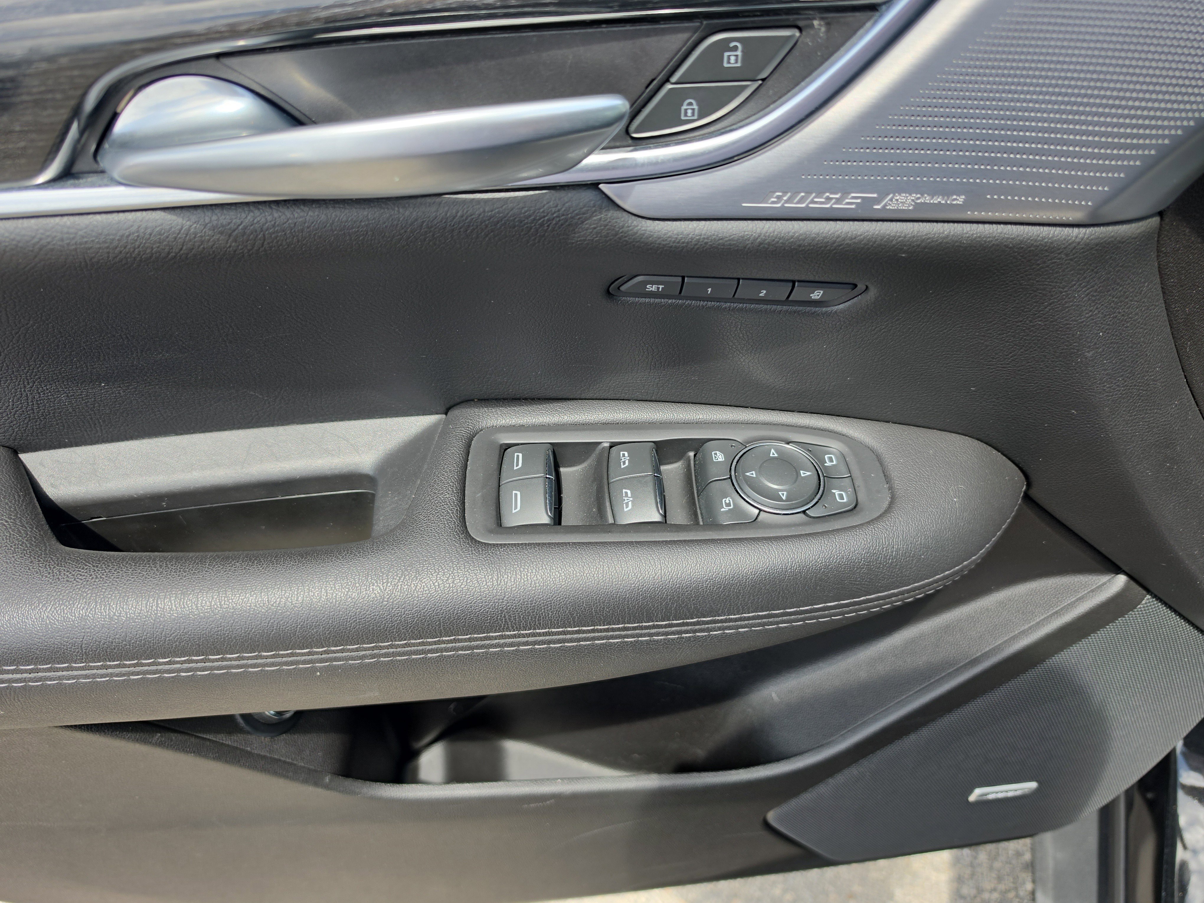 Used 2023 Cadillac XT5 Premium Luxury FWD image 17