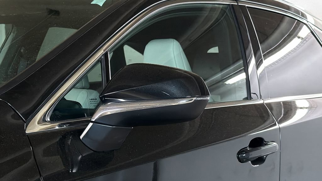 Used 2023 Lexus RX 350 Premium w/ Accessory Package AWD/4WD image 5