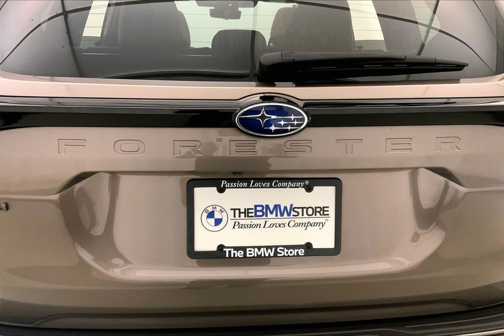 Used 2025 Subaru Forester Touring AWD/4WD image 7