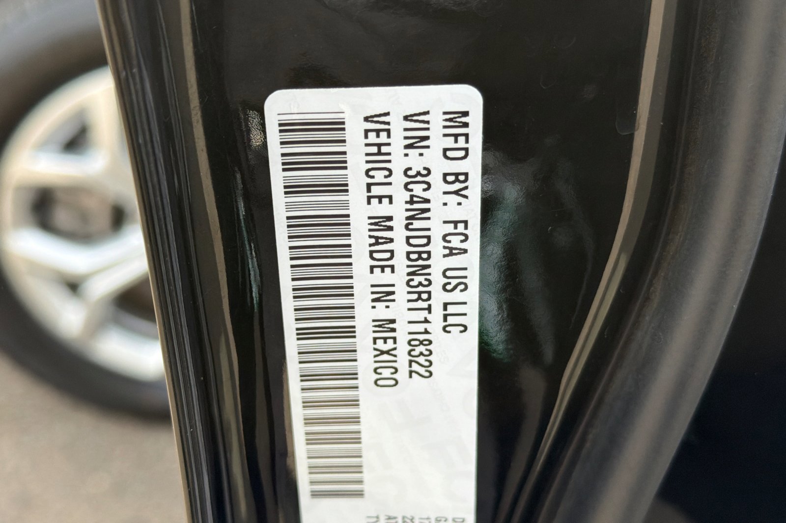 Used 2024 Jeep Compass Latitude image 25