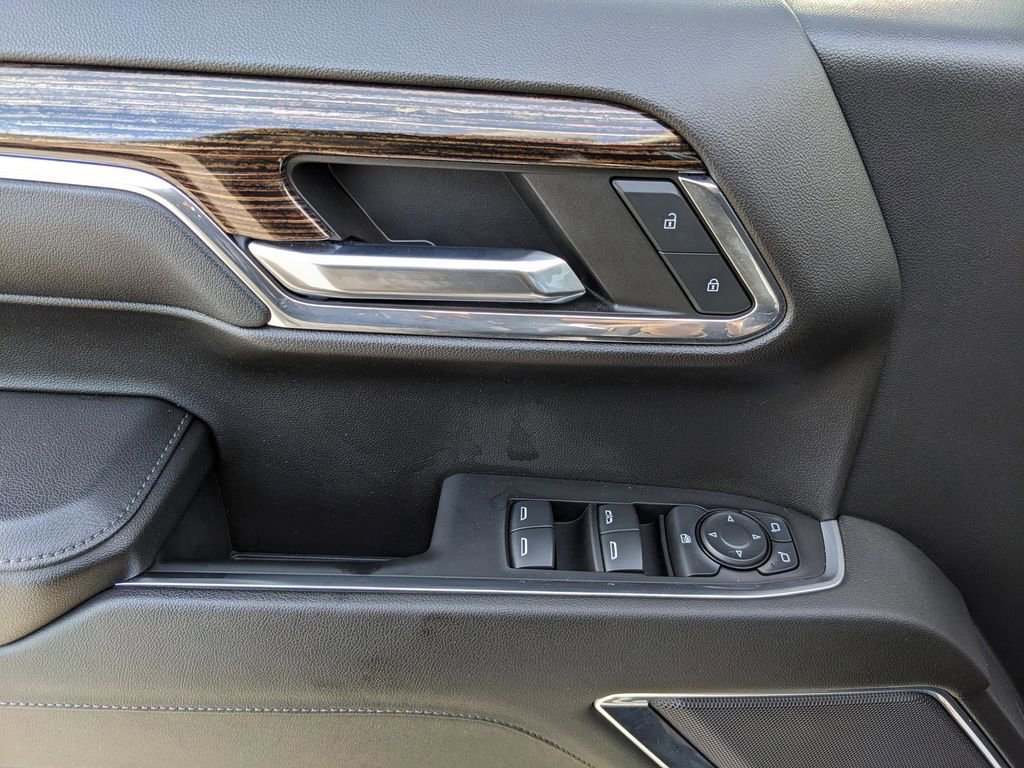 Used 2024 GMC Sierra 1500 Elevation image 18