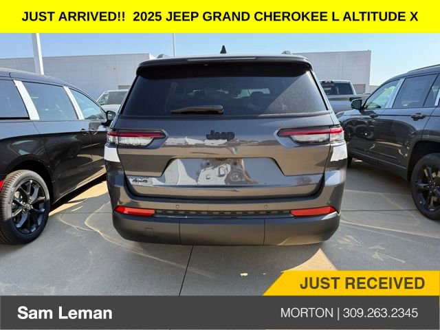 New 2025 Jeep Grand Cherokee L Altitude image 11