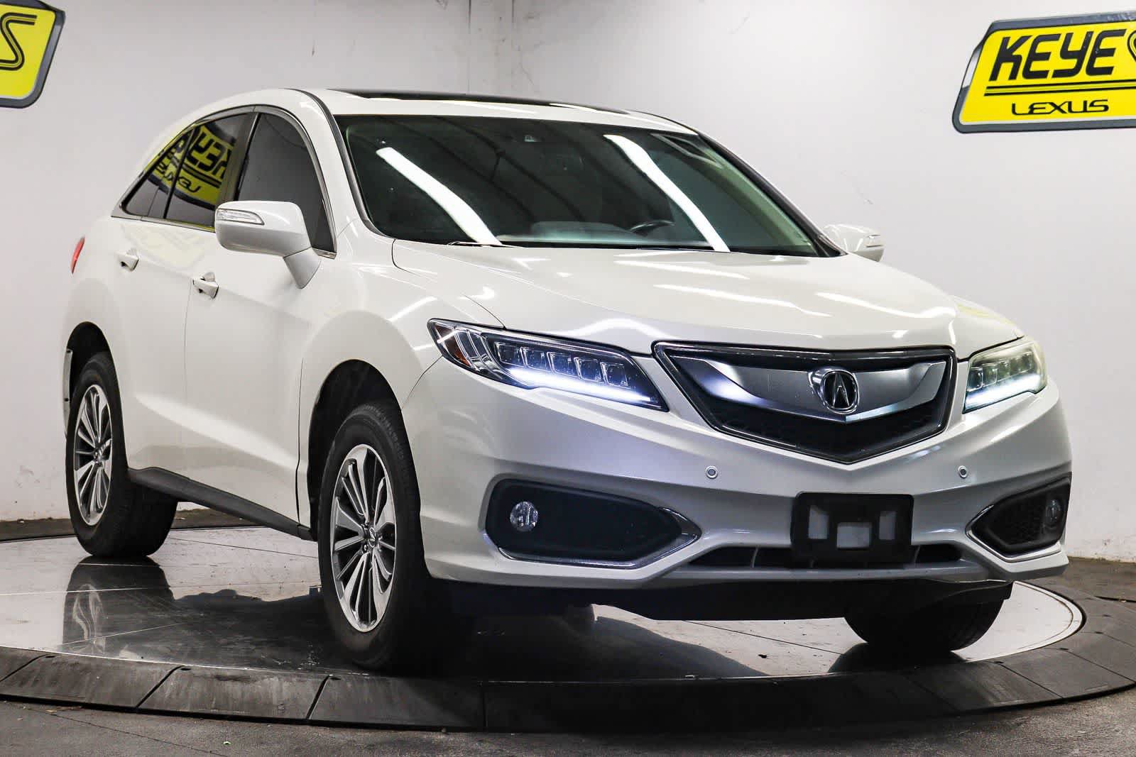 Used 2017 Acura RDX w/ Advance Package FWD image 3