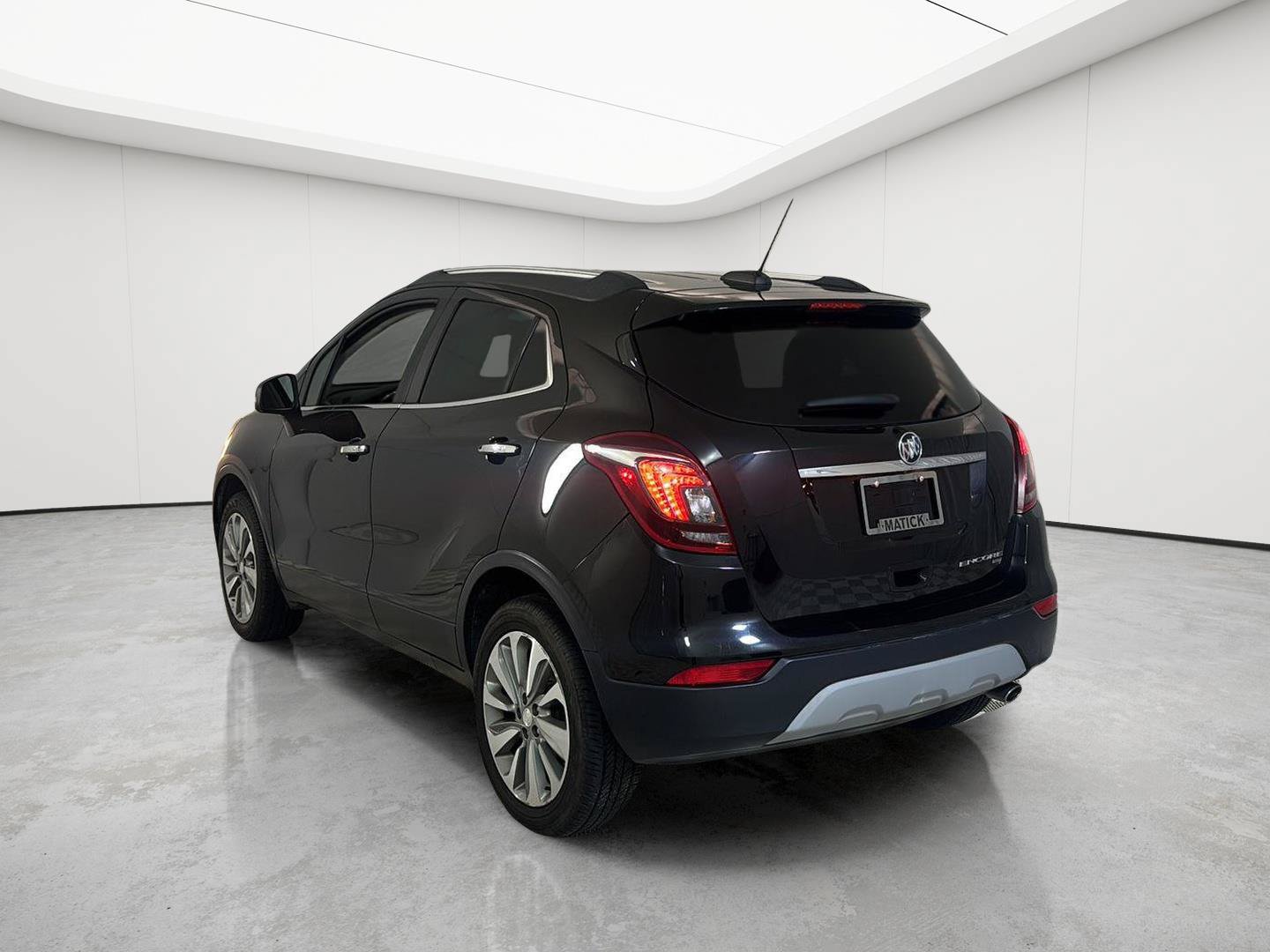 Used 2019 Buick Encore Preferred AWD/4WD image 4