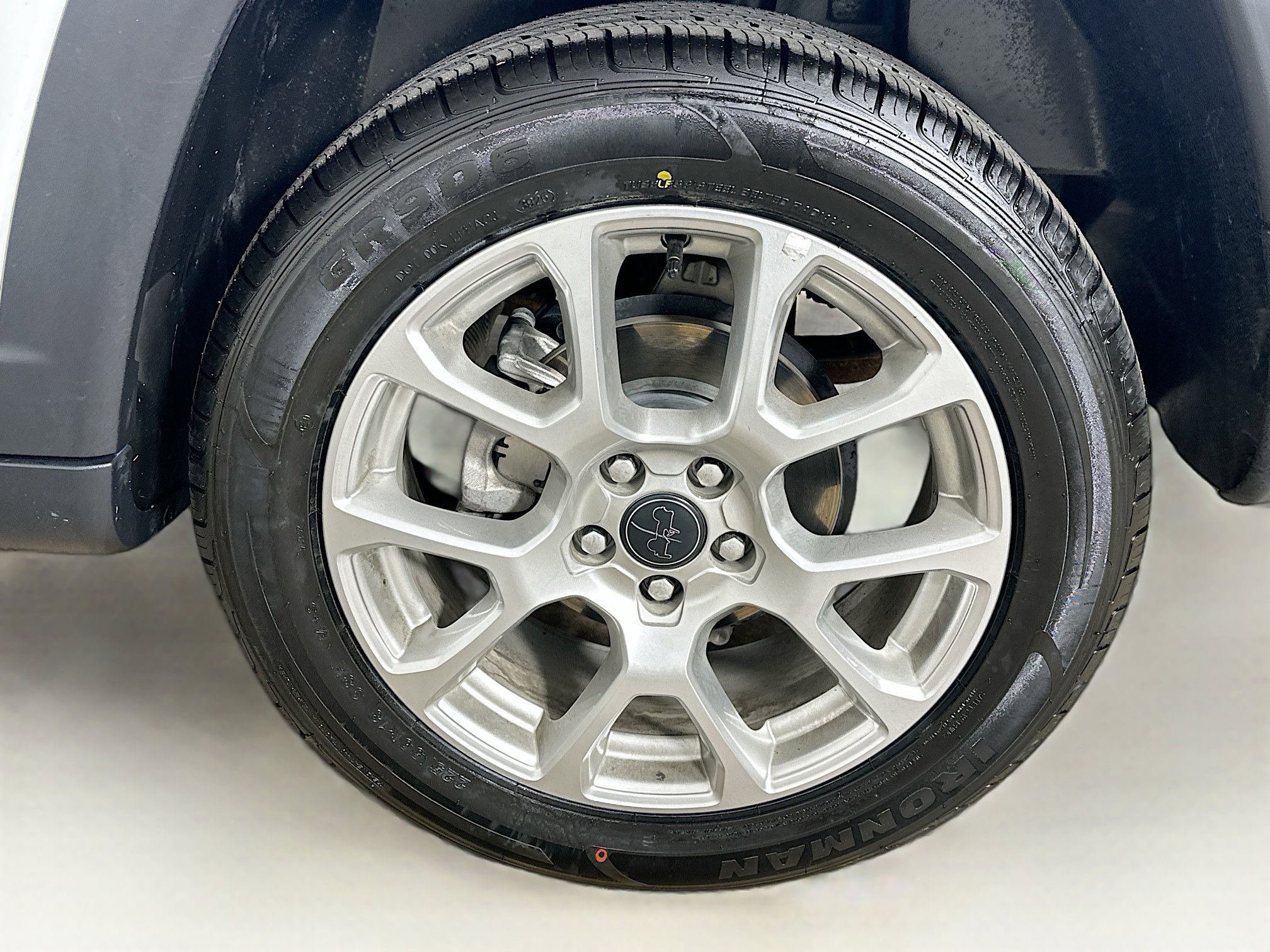 Used 2025 Jeep Compass Limited image 11