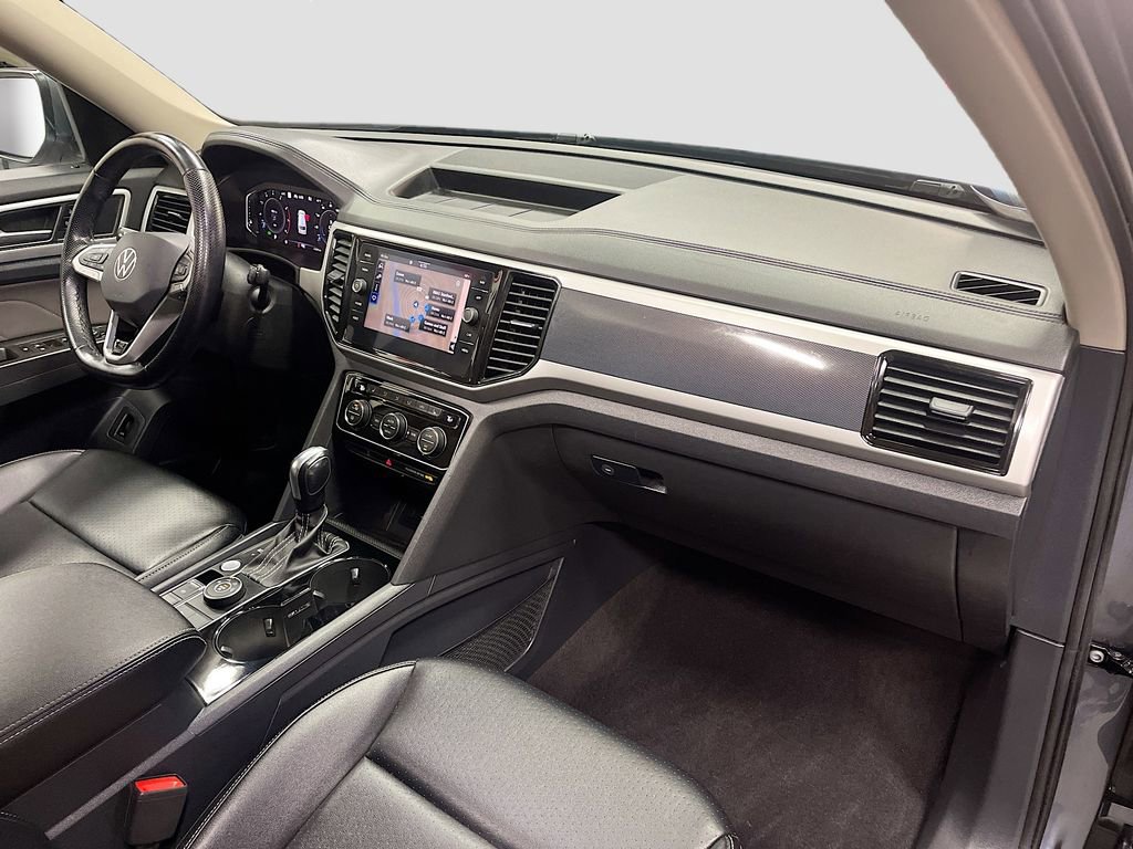 Used 2022 Volkswagen Atlas SEL R-Line image 31