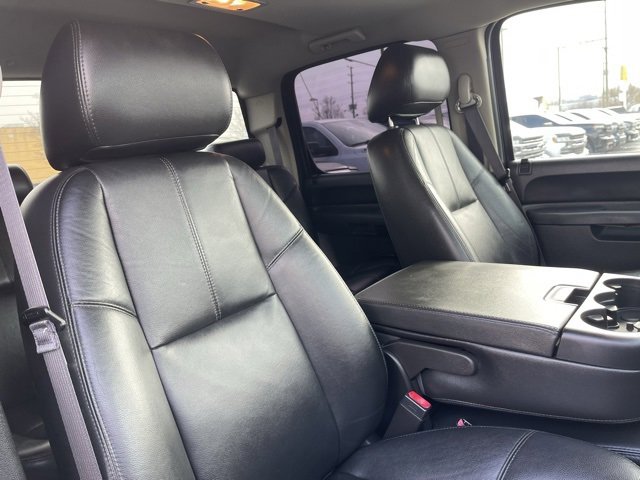 Used 2013 Chevrolet Silverado 2500 LT w/ Interior Plus Package image 12