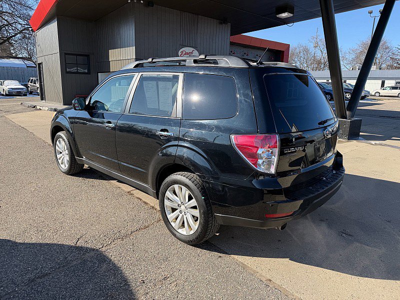Used 2012 Subaru Forester 2.5X Limited image 2