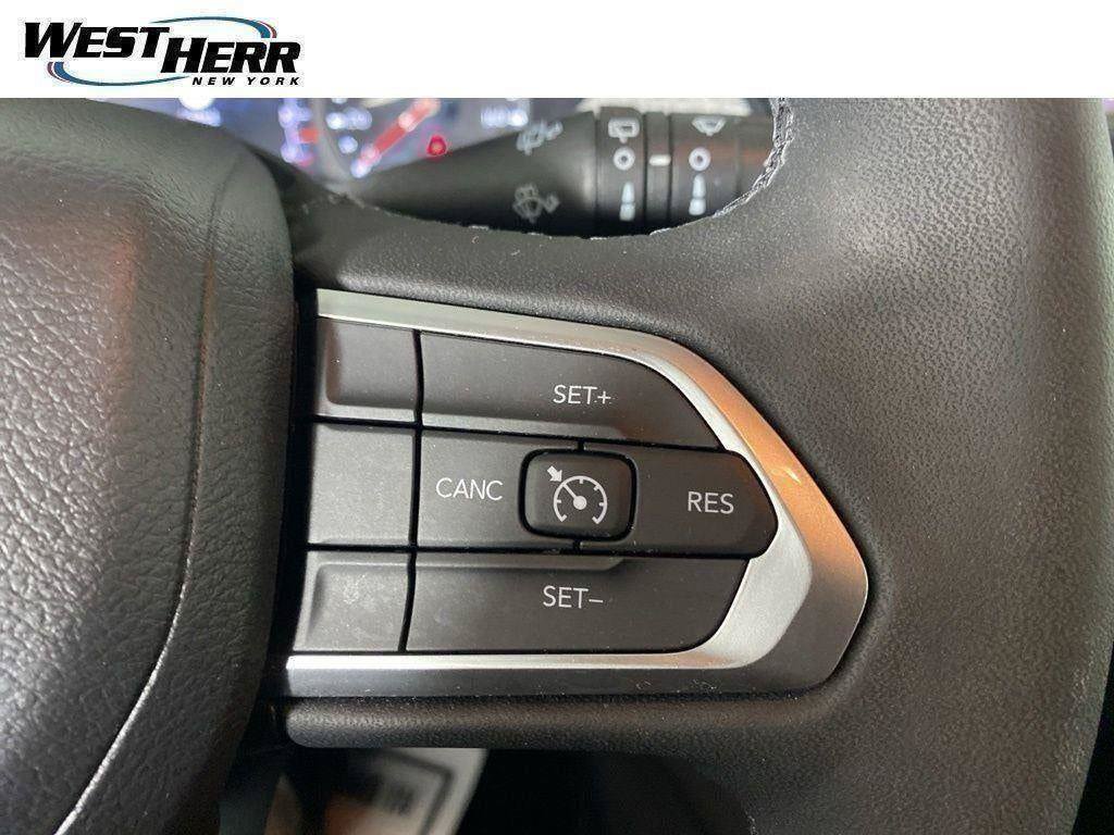 Used 2023 Jeep Compass Latitude w/ Convenience Group AWD/4WD image 37