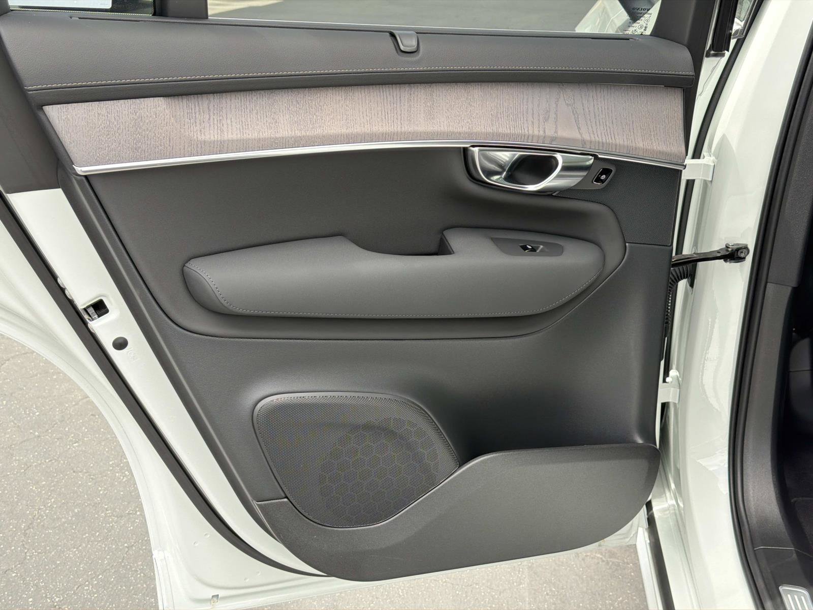 New 2026 Volvo XC90 B6 Ultra AWD/4WD image 16