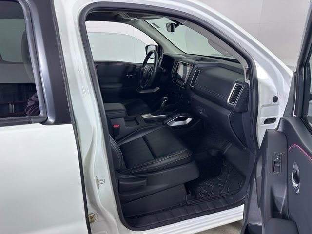 Used 2024 Nissan Frontier SL w/ Technology Package AWD/4WD image 10