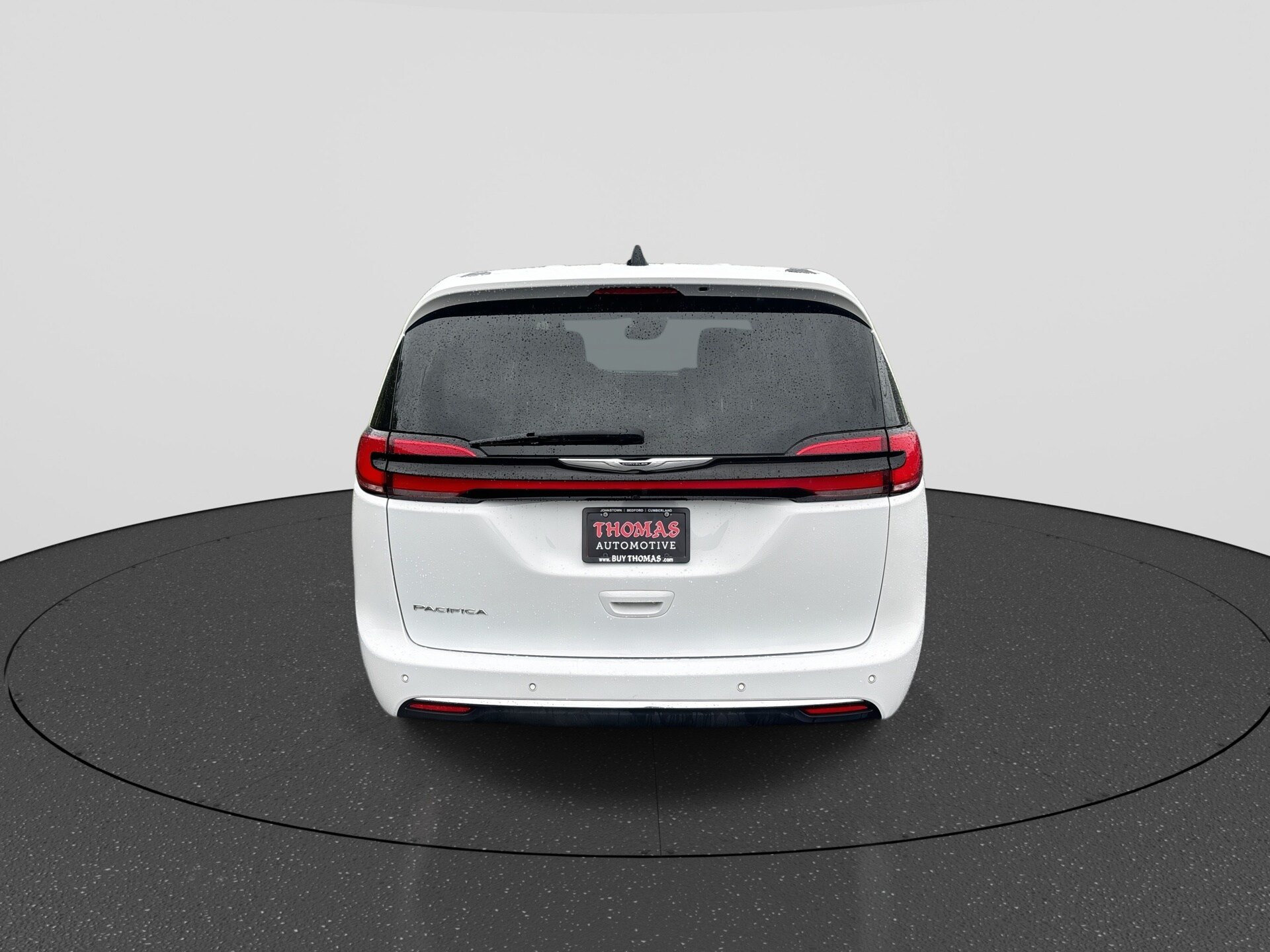 Used 2024 Chrysler Pacifica Touring-L FWD image 7