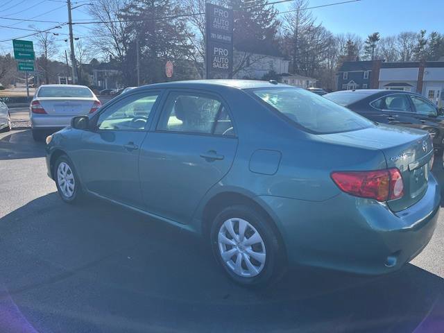 Used 2010 Toyota Corolla LE image 2