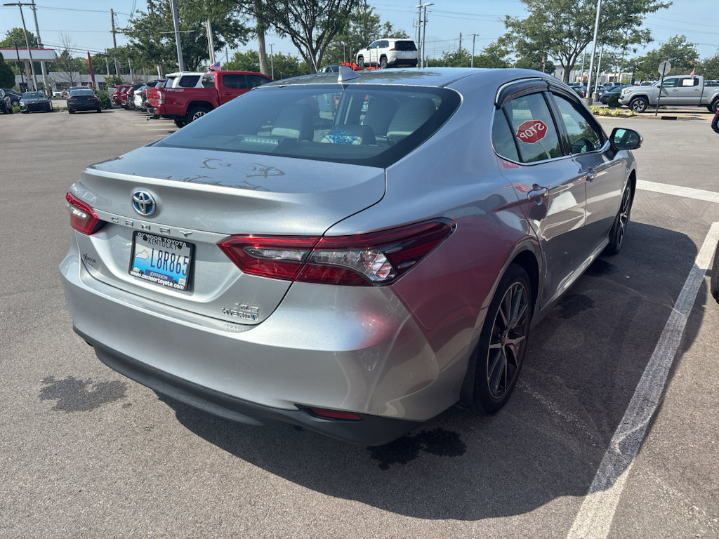 Used 2021 Toyota Camry XLE w/ Cold Weather Package FWD image 5