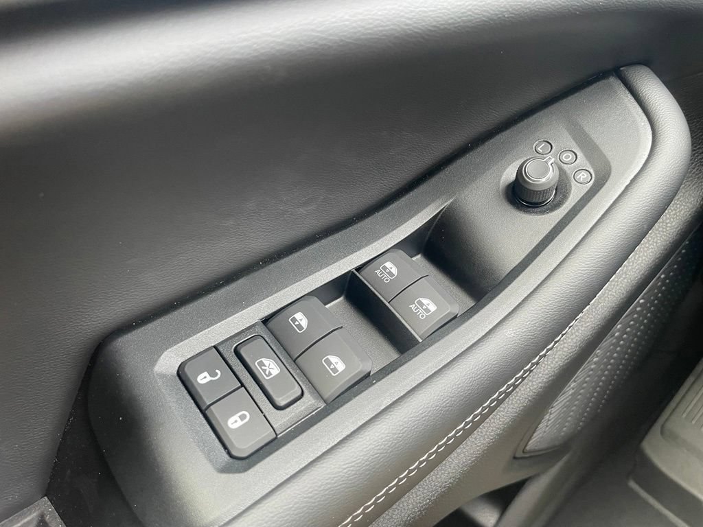 New 2026 Jeep Grand Cherokee Laredo X AWD/4WD image 16