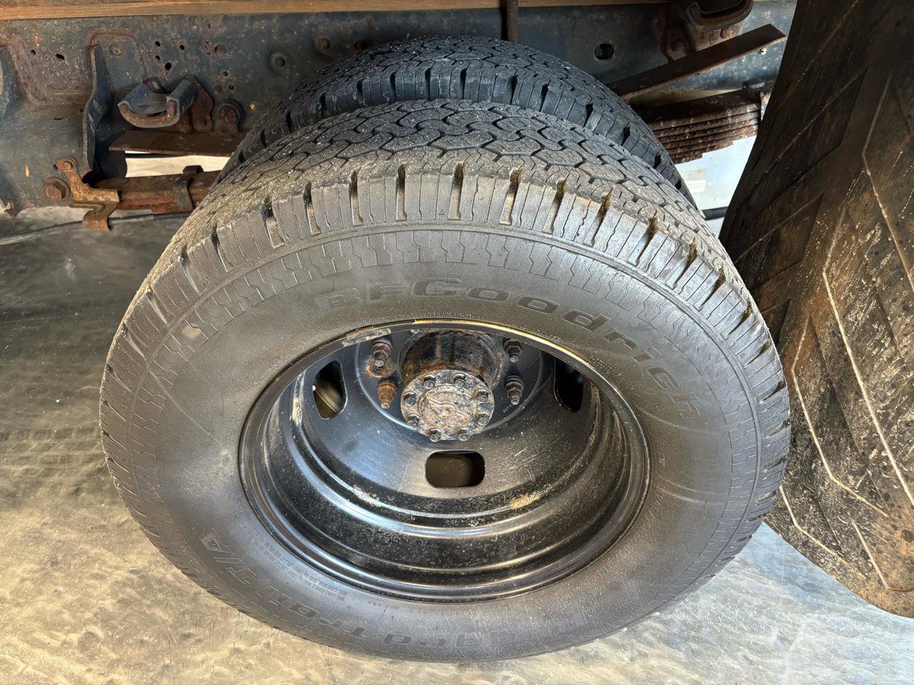 Used 2015 Ford F350 XL w/ Power Equipment Group image 9