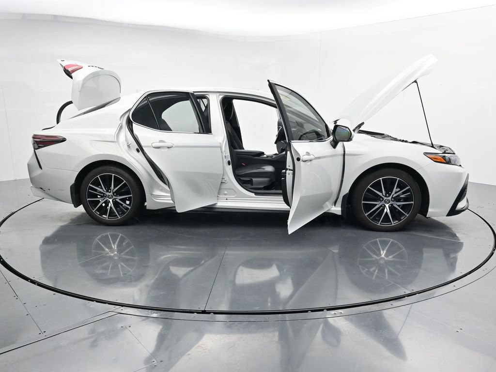Used 2023 Toyota Camry SE w/ Audio Upgrade Package FWD image 38