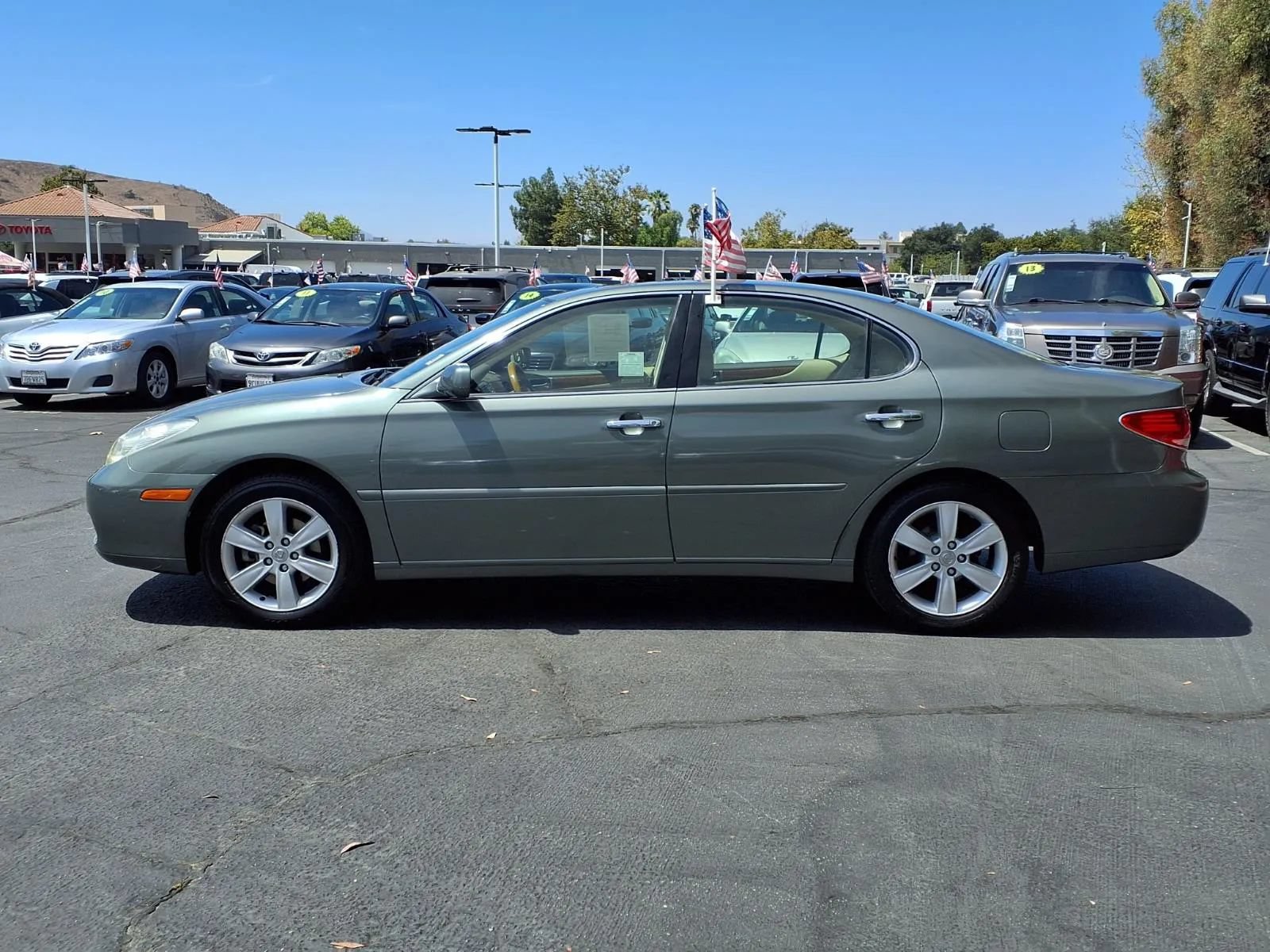 Used 2005 Lexus ES 330 FWD image 5