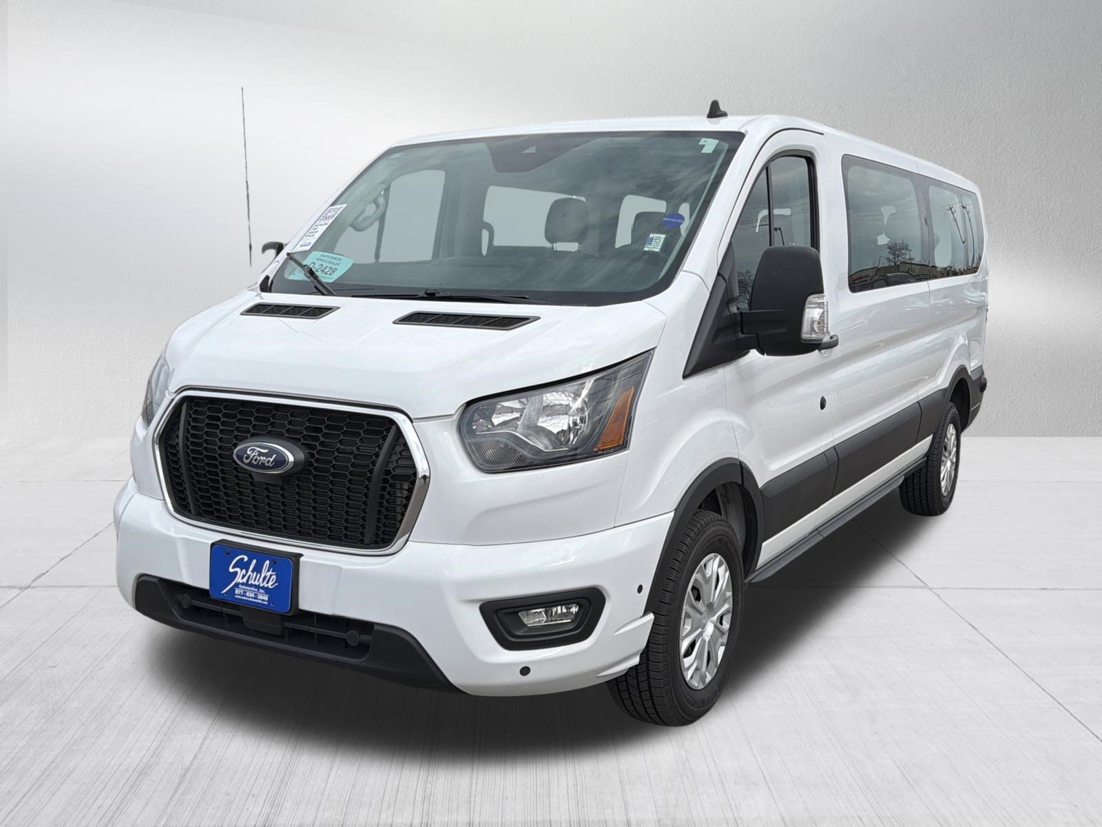 Used 2024 Ford Transit 350 XLT image 3