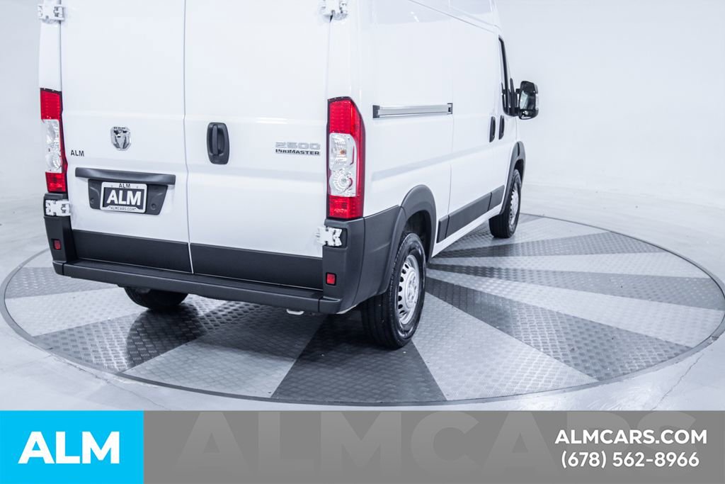 Used 2025 RAM ProMaster 2500 w/ Convenience Group FWD image 9
