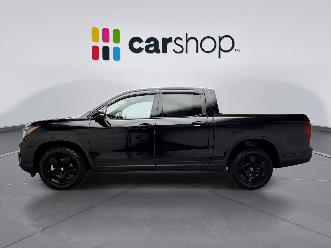 Used 2025 Honda Ridgeline Black Edition image 2
