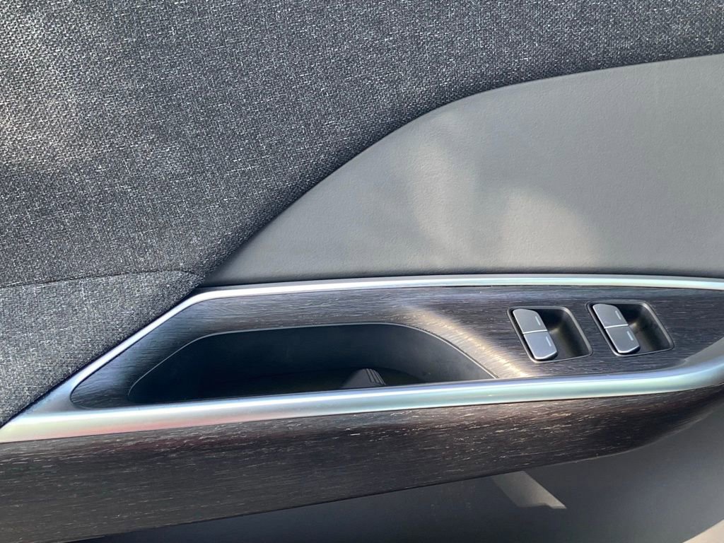 Used 2024 Lucid Air Pure image 40