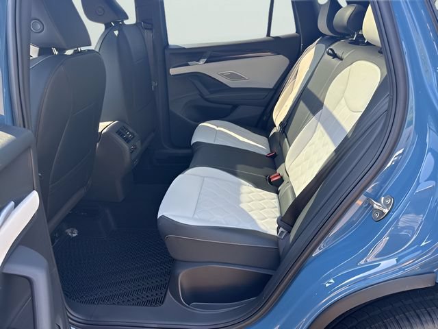New 2026 Volkswagen Tiguan SEL R-Line AWD/4WD image 16