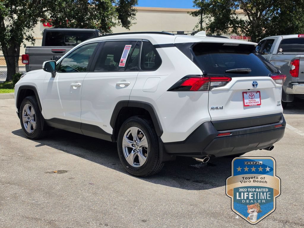 Certified 2022 Toyota RAV4 XLE AWD/4WD image 4