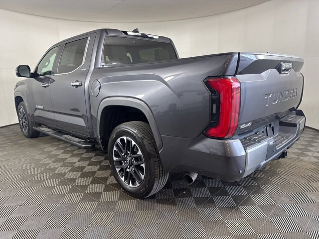 Used 2025 Toyota Tundra Limited AWD/4WD image 6