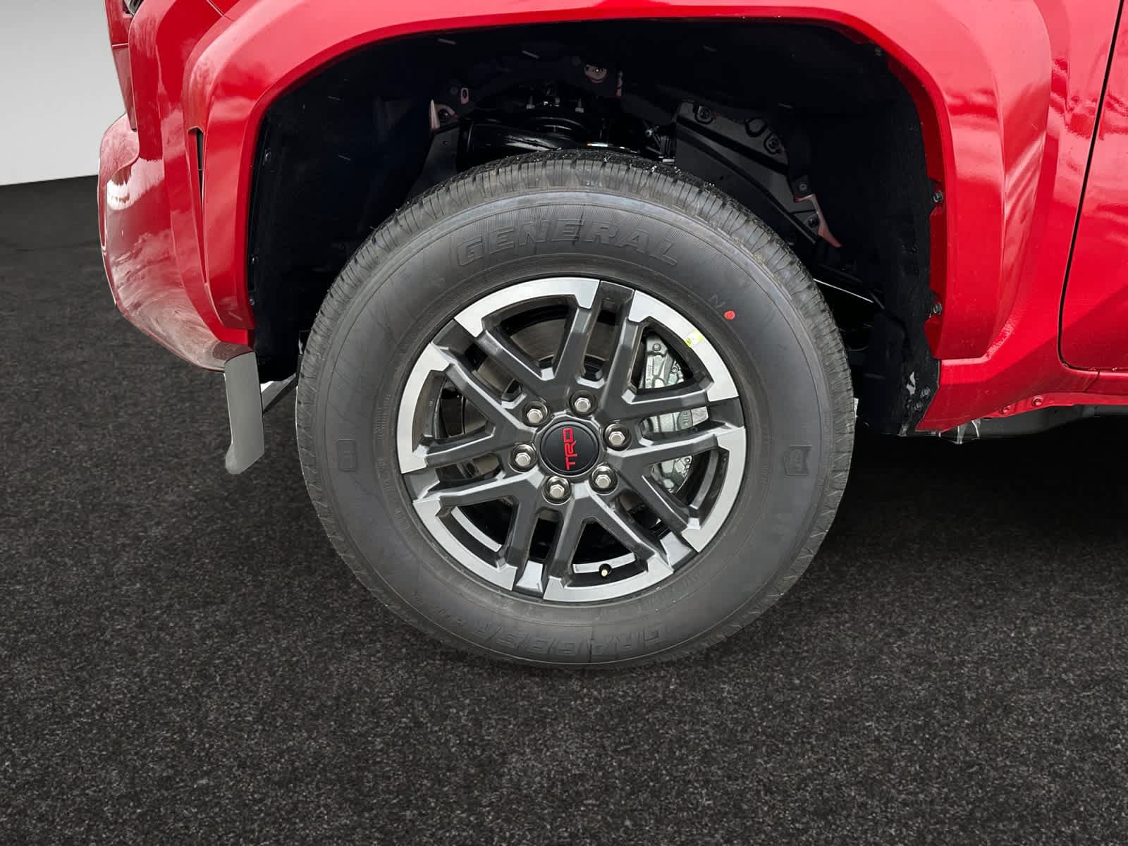 Used 2025 Toyota Tacoma TRD Sport AWD/4WD image 19