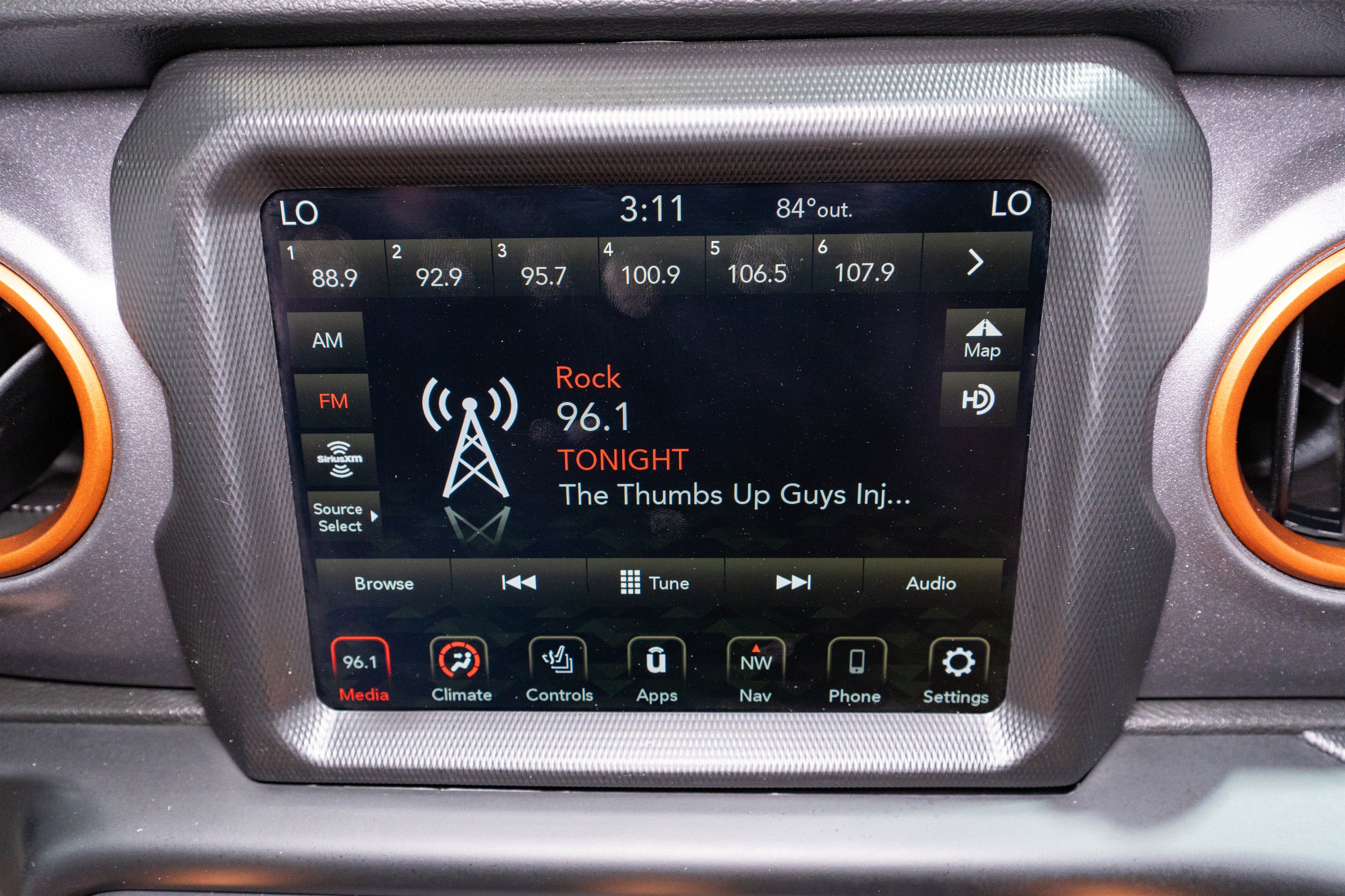 Used 2023 Jeep Gladiator Mojave w/ Cold Weather Group AWD/4WD image 18