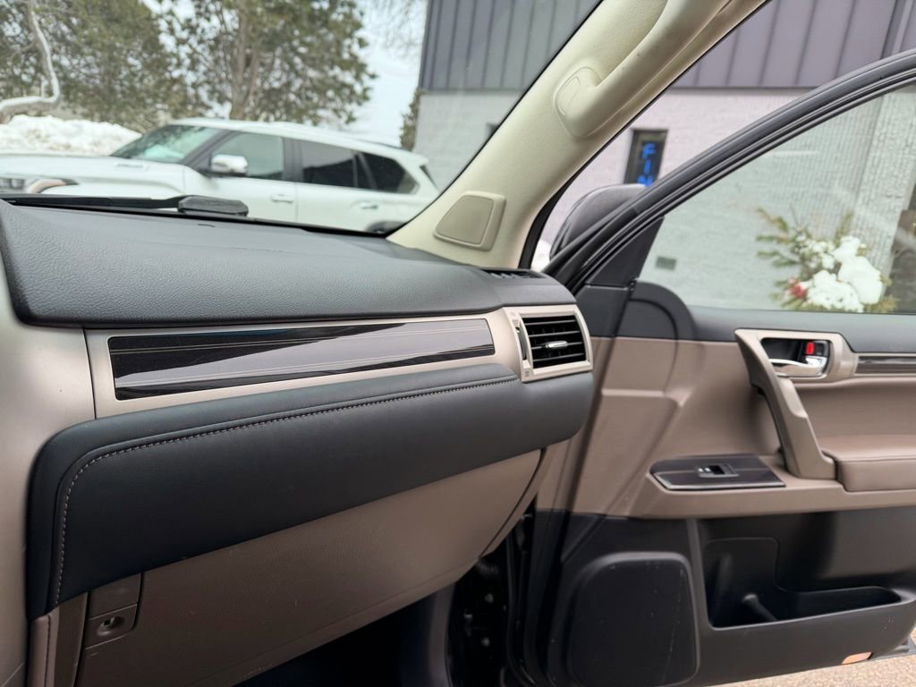 Used 2020 Lexus GX 460 Premium image 38