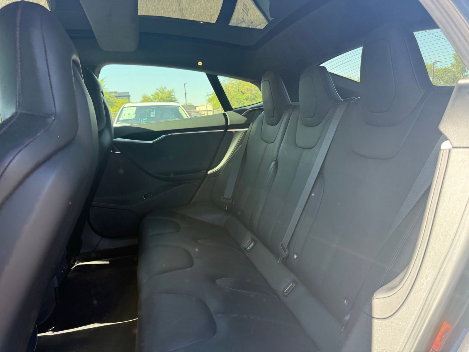 Used 2016 Tesla Model S 70D AWD/4WD image 9