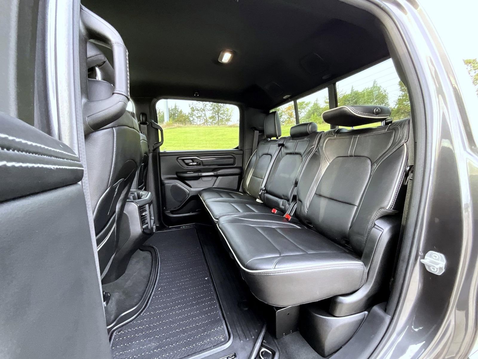 Used 2022 RAM 1500 Limited w/ Body Color Bumper Group image 19