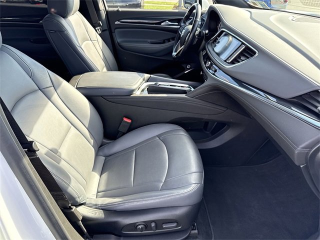 Certified 2023 Buick Enclave Essence image 26