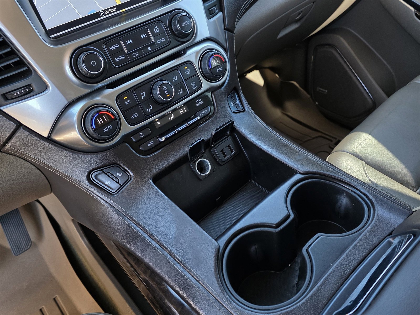 Used 2017 Chevrolet Tahoe LT w/ Luxury Package image 11