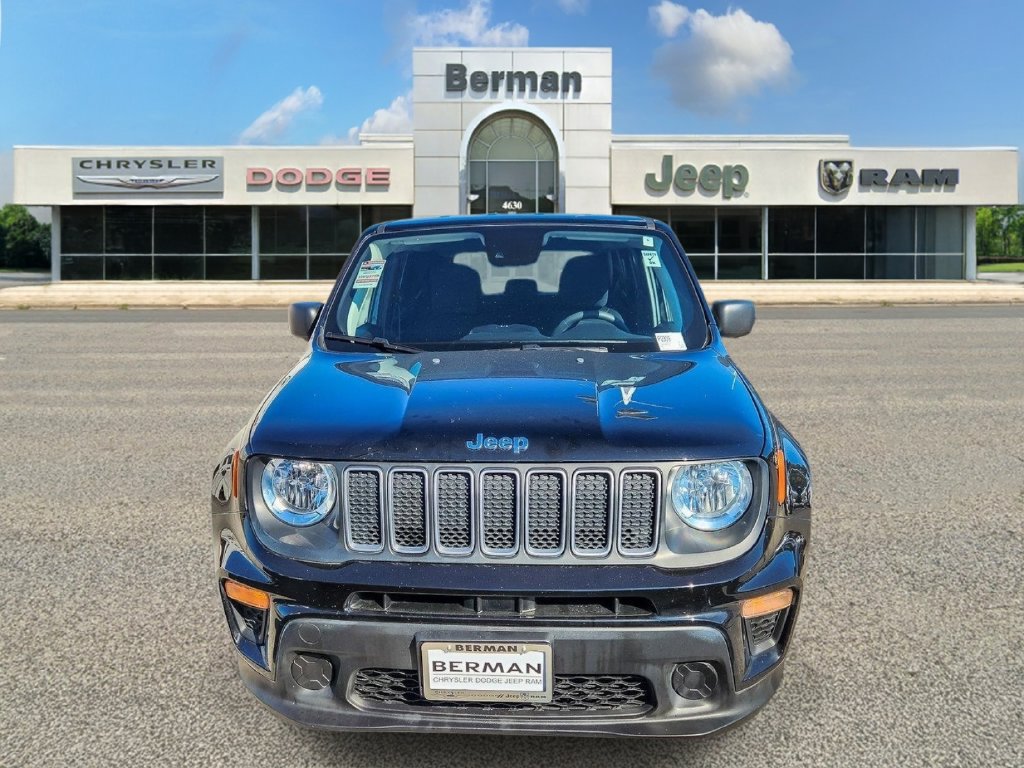 Certified 2023 Jeep Renegade Latitude AWD/4WD image 4