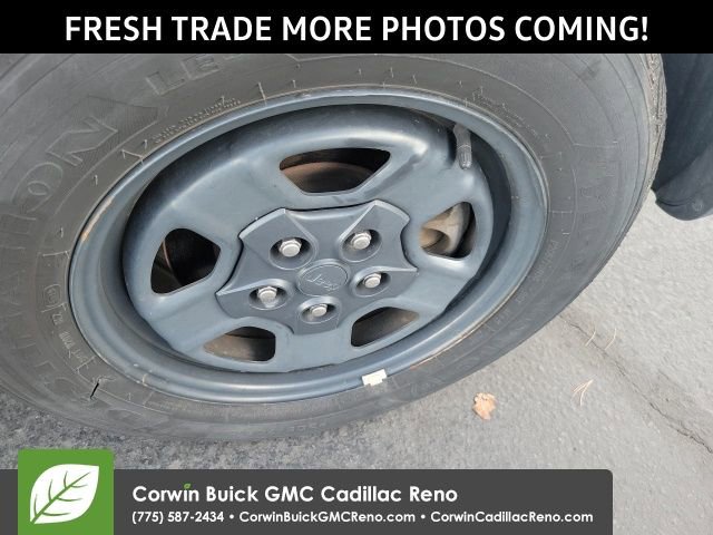 Used 2016 Jeep Patriot Sport w/ Power Value Group image 12